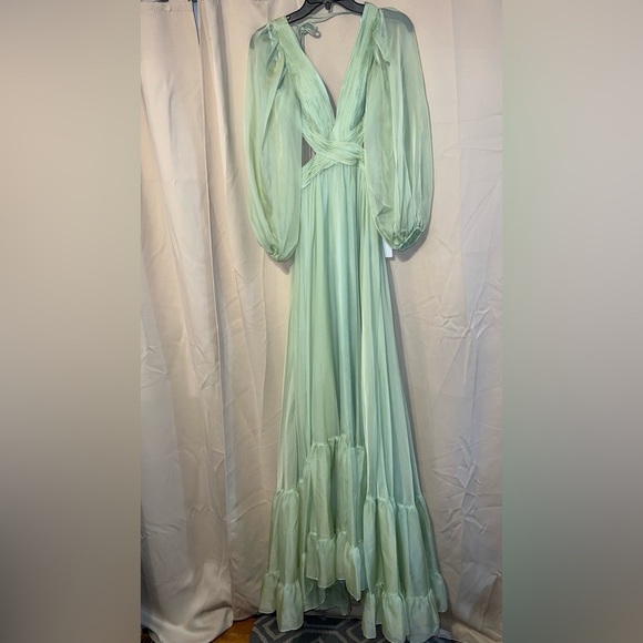 Mac Duggal 67948 NWT Green Pleated Cut Out Long Sleeve Lace Up Tiered Gown - Picture 6 of 11